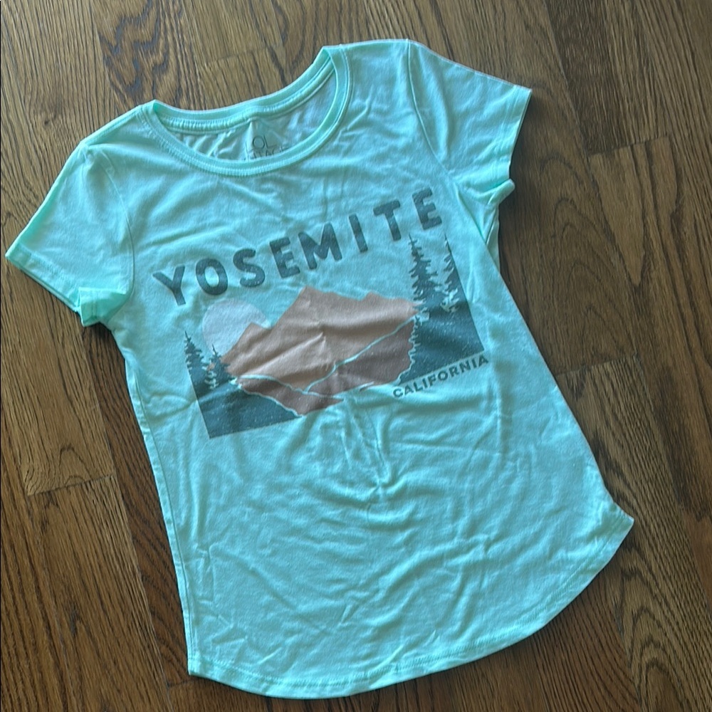 4/$10 Yosemite Graphic Tee